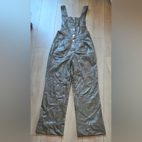 Zara Faux Leather Long Jumpsuit in Khaki With Front Gold Snap Button Sz S - Picture 3 of 11